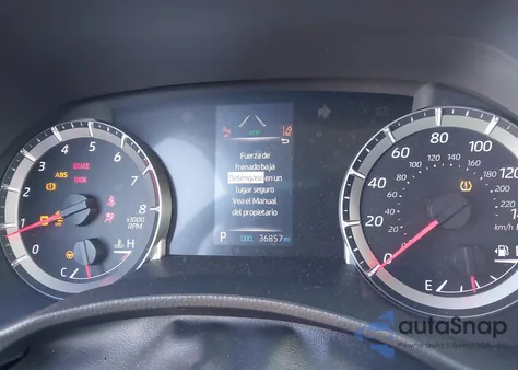 2021 Toyota Highlander Le z USA, uszkodzony, nr VIN 5TDZZRAH0MS050146